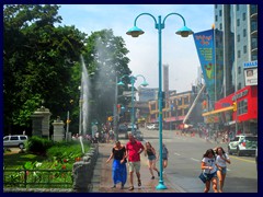 Clifton Hill - this fountain makes the visitors soaking wet!